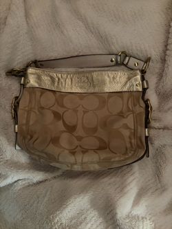 Coach Signature Shoulder Bag