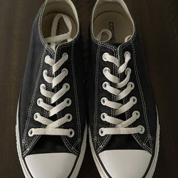 Converse Chuck Taylor Shoes Men’s Size 8