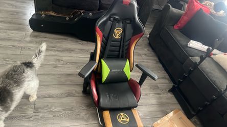 Gaming chair