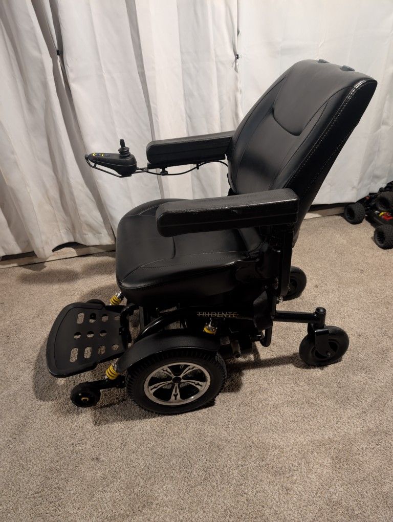 Tridente HD Power Chair