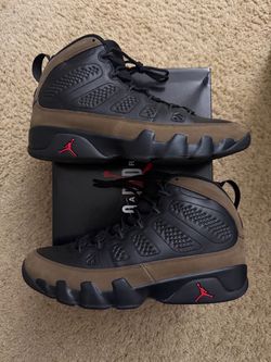 Size 11.5 (Pre owned, comes with box) - 2024 Air Jordan 9 retro olive