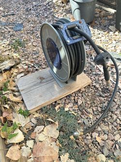 Retractable Air Hose Reel with Brass Fitting