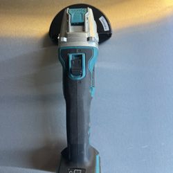  Makita 18V LXT Lithium-Ion Brushless Cordless 4-1/2 in./5 in. Paddle Switch X-LOCK Angle Grinder with AFT, Tool Only