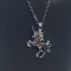 Fashion Unicorn Pendant Necklace 
