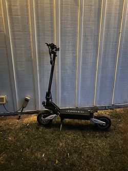 Black OOTD T10 Adult Off-Road Electric Scooter – $350