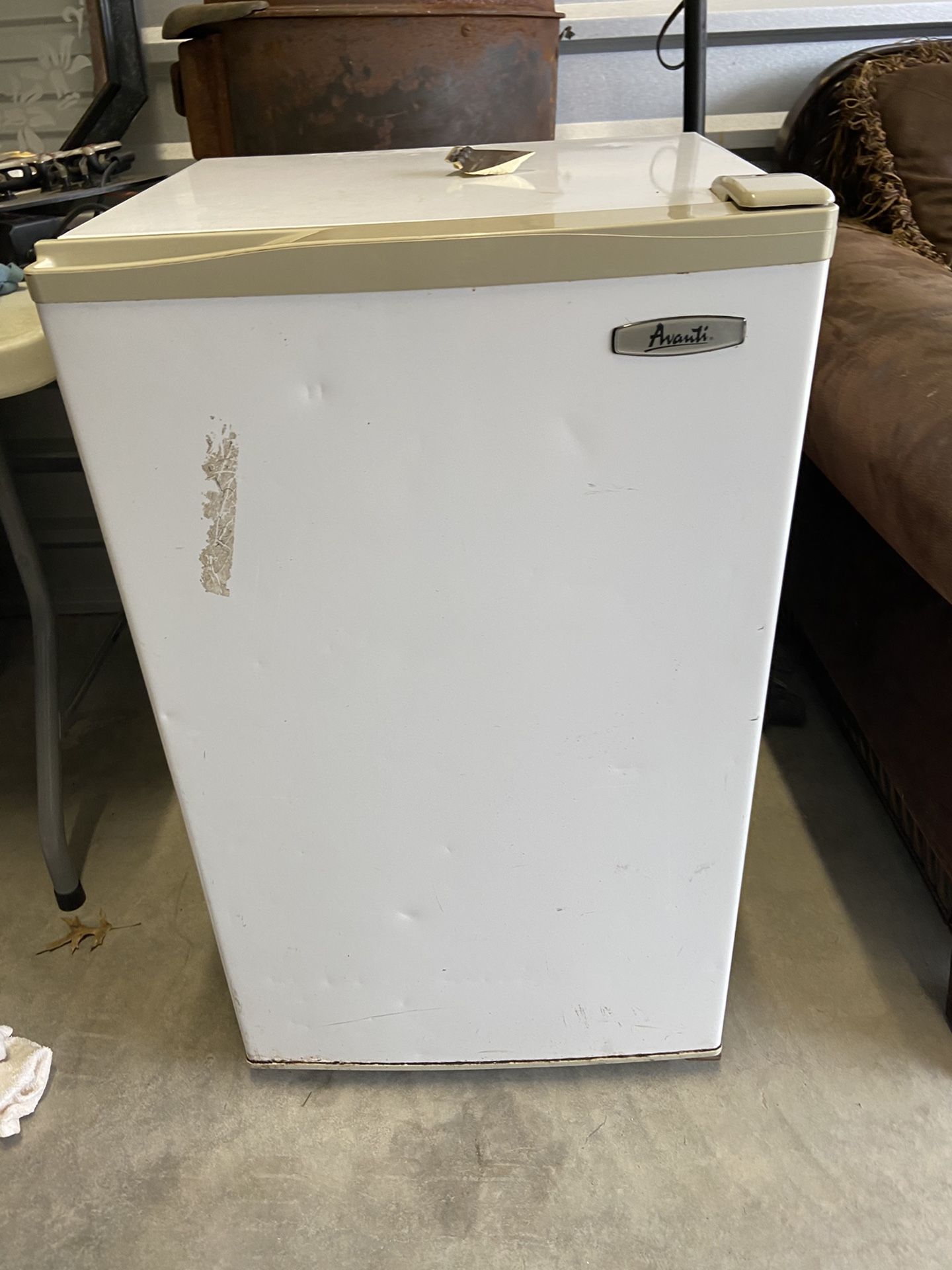 Dorm / Room Size Refrigerator