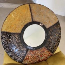 Rounded accent mirror