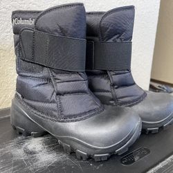 Columbia Boys Snow Boots Almost New Size 13