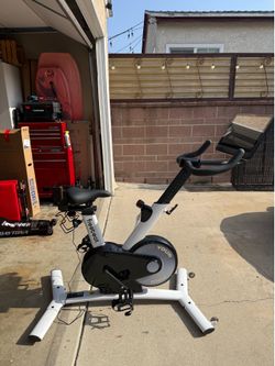 Free Beat Stationary Bike