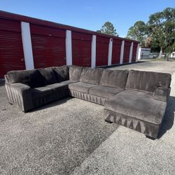 Ashley Ballinasloe - Sectional Couch w/ Chaise *FREE DELIVERY*