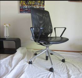 1999 Vintage Vitra Meda Swivel Desk Chair Black Leather by Alberto USA