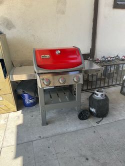 Weber Spirit II 3-Burner Gas Grill – Red