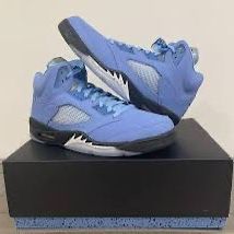 air Jordan 5 retro SE UNC Size 9