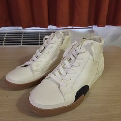 Dolce Vita High Top  Sneaker Size 10