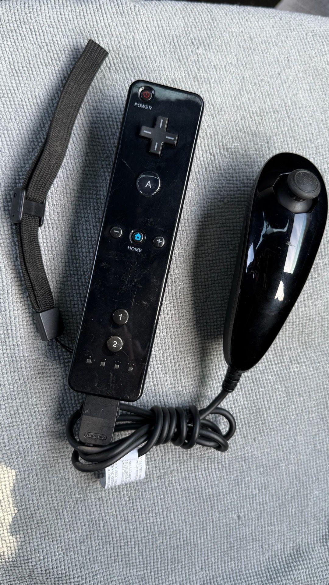 Wii Nintendo Black Controller + Black Nunchuck 100% working