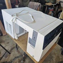 Solus Air Conditioner Window Unit