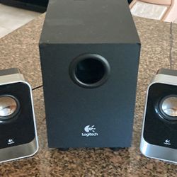 Logitech 3 Piece Computer Speaker Set