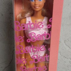 1987 Fun To Dress Barbie New Sealed #4558