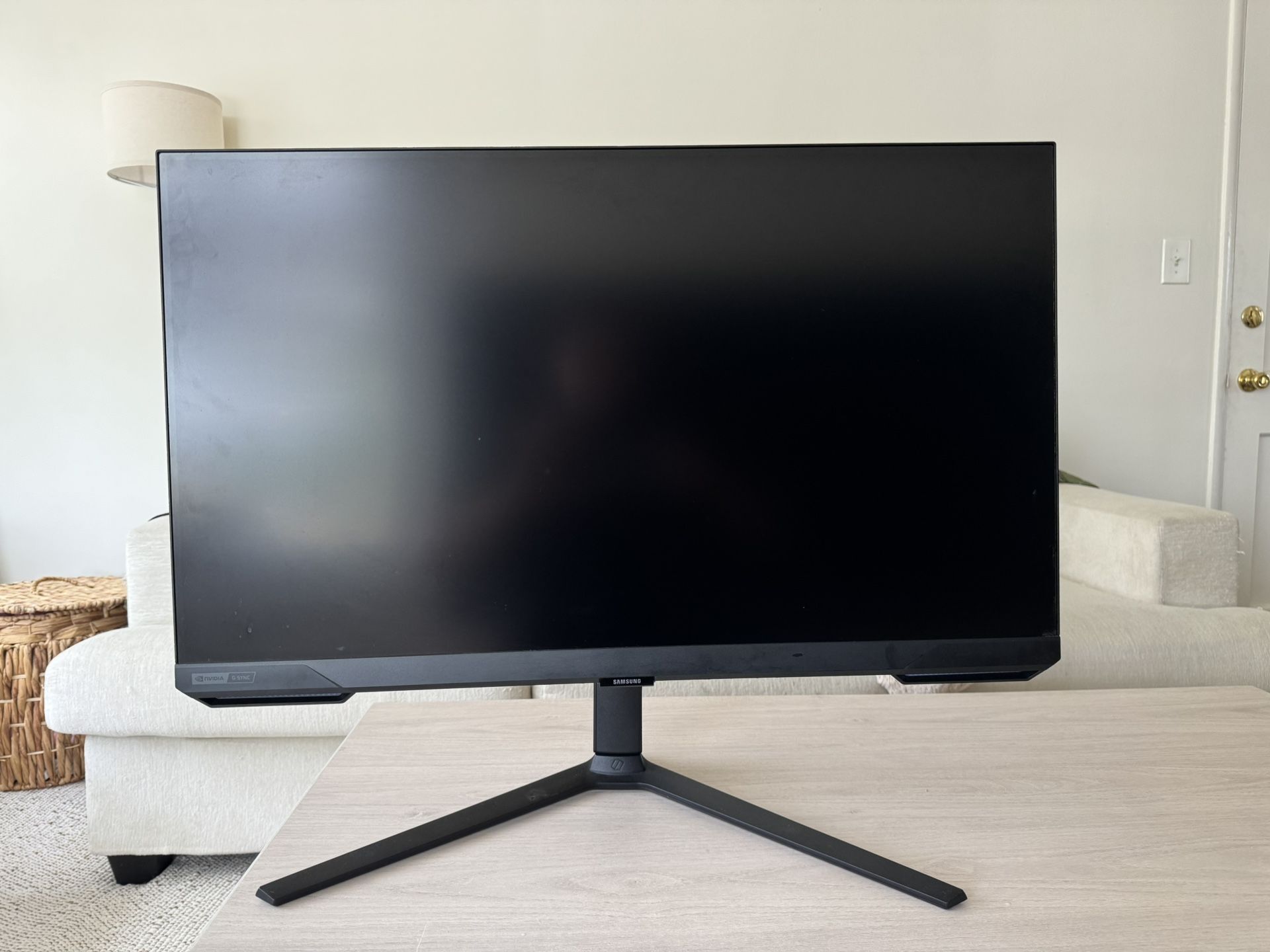 SAMSUNG Odyssey G70B Series 32-Inch 4K UHD Gaming Monitor