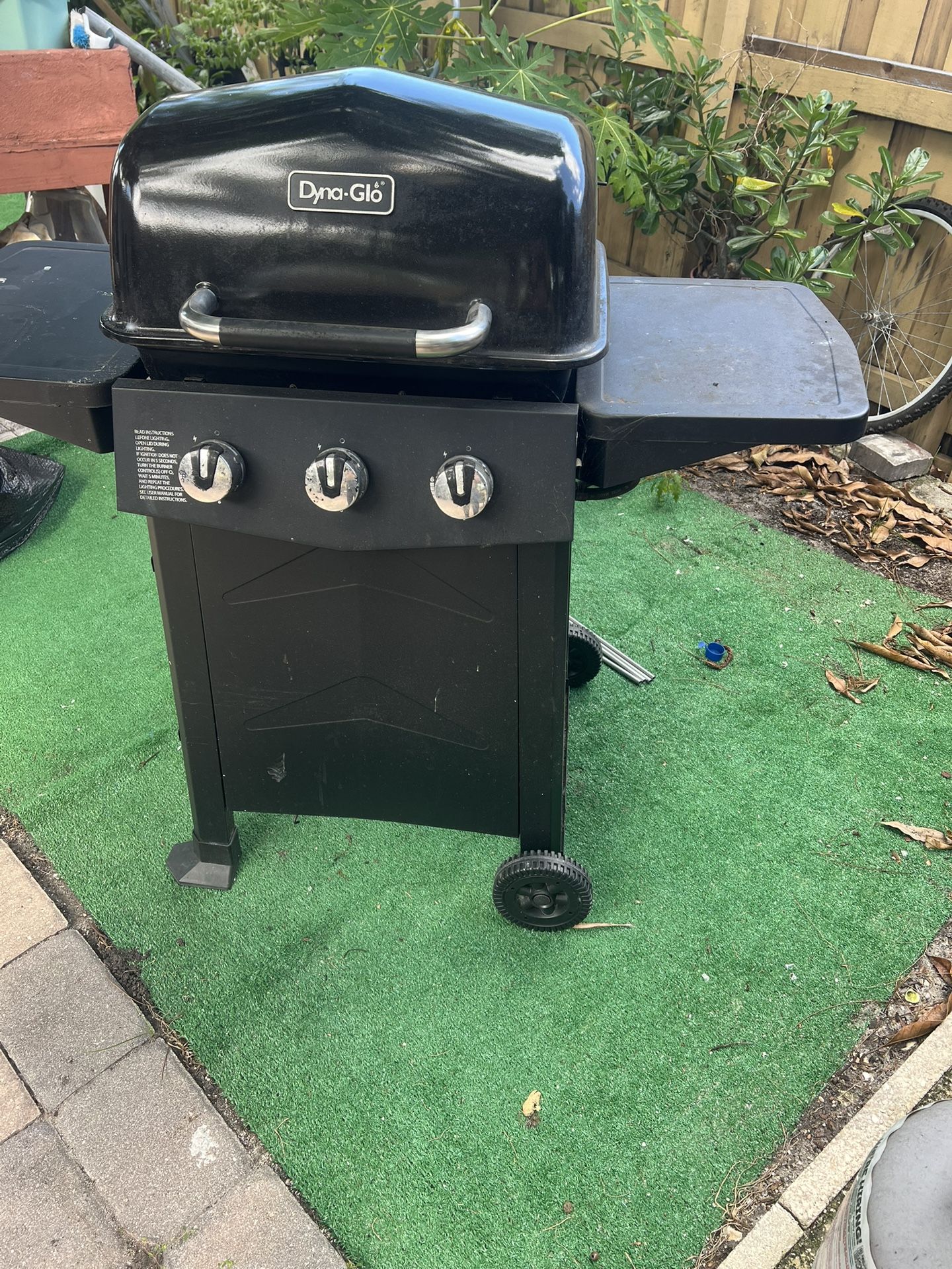 DYNA GLO GRILL. CLEAN READY TO USE