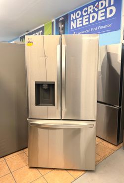 LG 26 cu. ft. Smart Counter-Depth MAX French Door Refrigerator with Dual Ice Makers