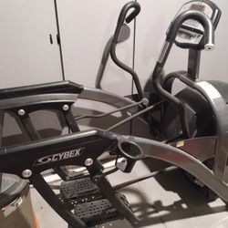 Cybex 630A Arc Trainer Exercise Machine 