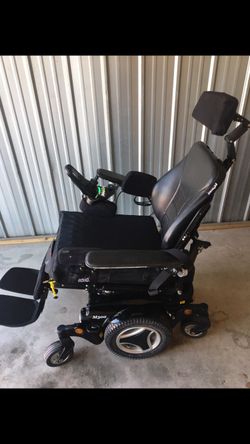 Brand new condition brand new batteries electric wheelchair. Reclines and more. Comes with twin XL medical mattress and leg wedgies