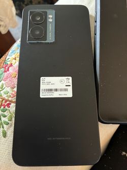 OnePlus android phone cph2389