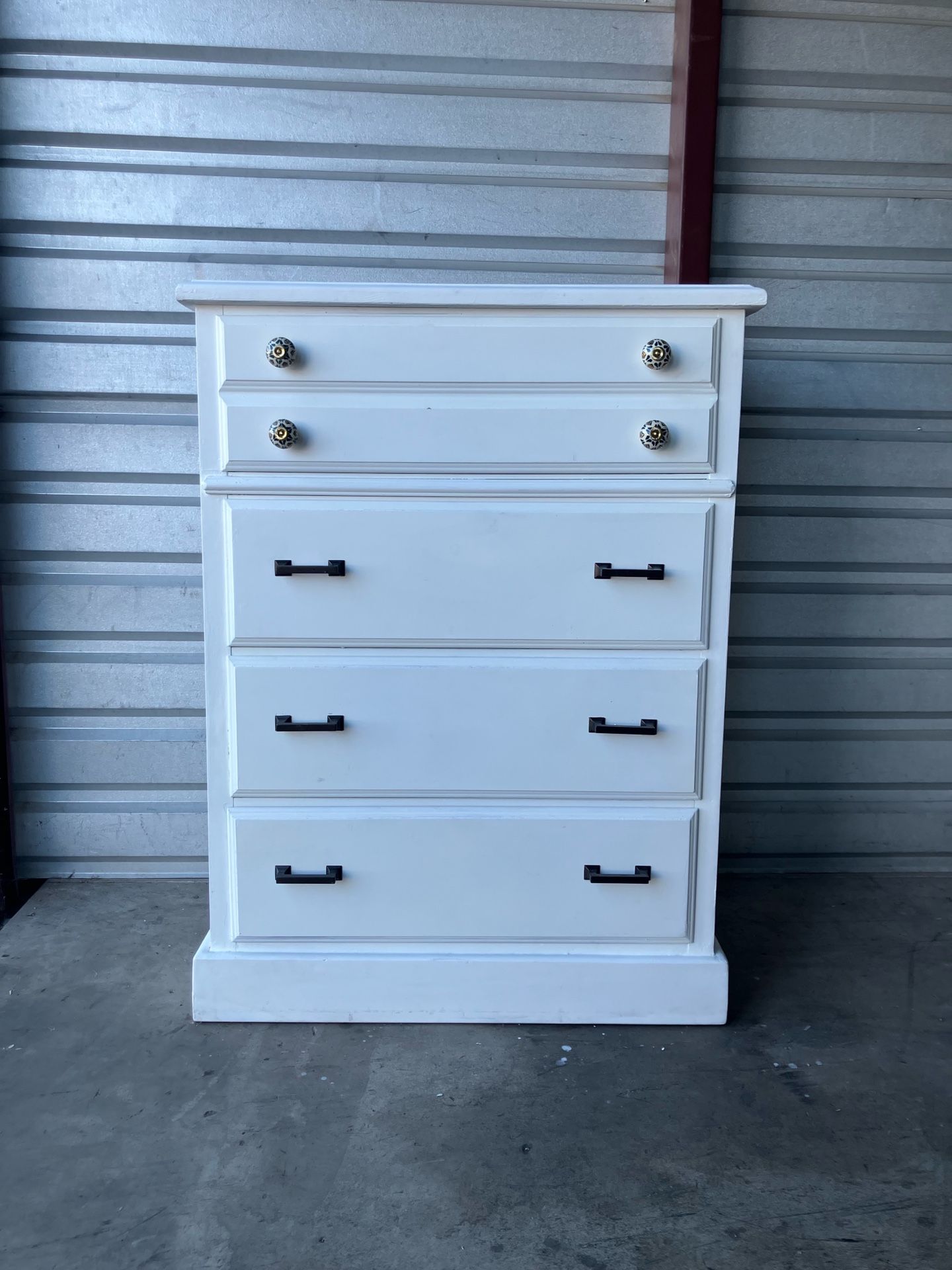 Bassett Furniture White 4 Drawer Dresser 