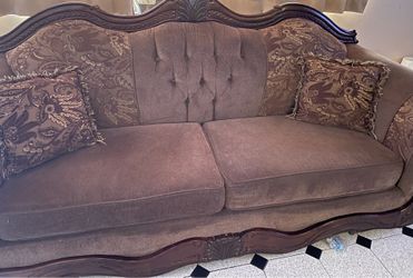 Couch set
