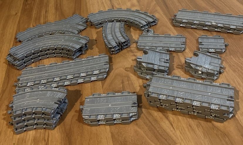 Thomas train Take Along Tracks- 30 Pieces