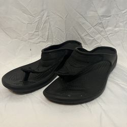 CROCS Black ICONIC COMFORT Flip Flop Sandals Ladies Sz 10 EUC Beach Pool Gym