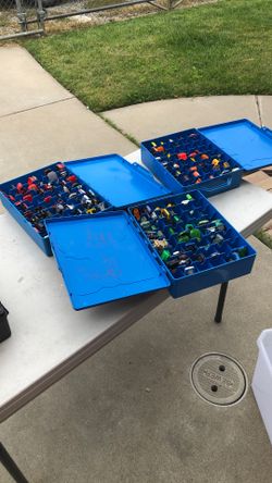Around 150 Diecast cars And 3 cases