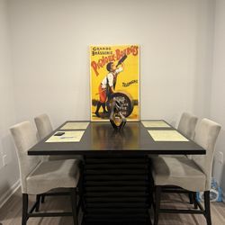 Dining Room Table w/ 4 Chairs