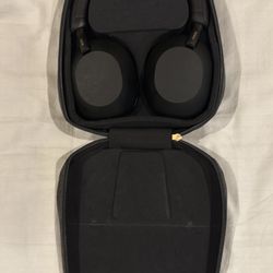 Sony WH-1000XM5 Headphones