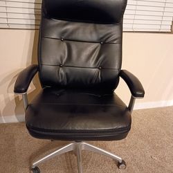 Beautyrest Platinum Sofil Bonded
Leather Executive Chair, Black