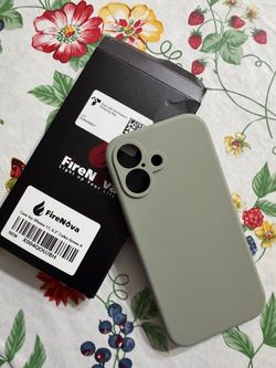 FireNova iPhone 17 Silicone Case Calke Green