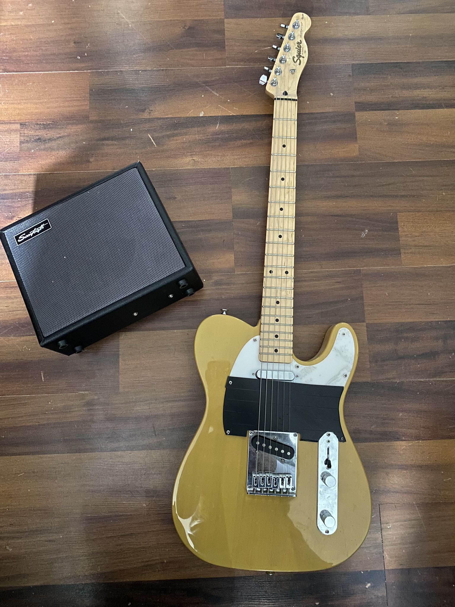 Squier Affinity Series Telecaster + Amp
