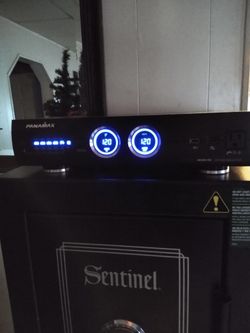 Panamax M-5400-PM Home Theater Power Conditioner