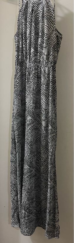 Woman’s dress (small-4)
