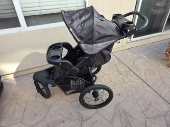 Baby Trend Expedition pluss jogger w/LED light-Color Madrid Black