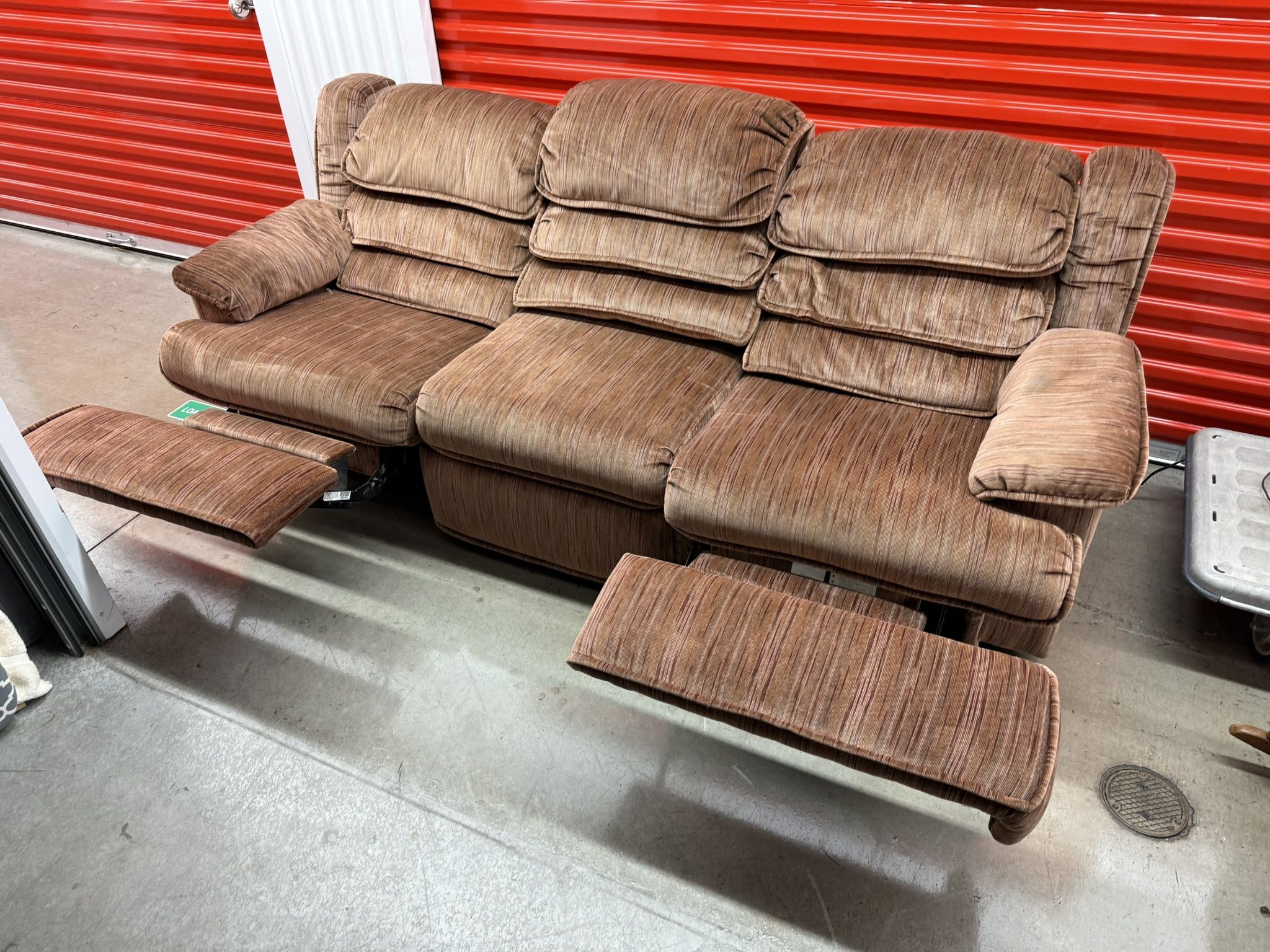 3-seat Couch Recliner