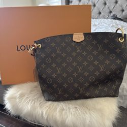 Louis Vuitton Graceful PM purse 
