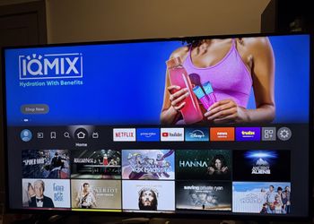 60” 4K Smart TV — works perfectly — pickup today — $220
