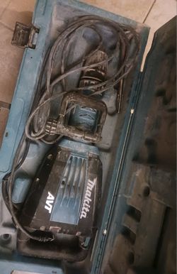 Makita Hammer