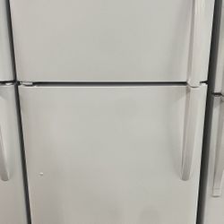 White 21 Cu Ft Refrigerator