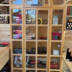 Show Christal Vitrine  $150