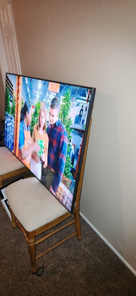 Samsung 65' smart TV