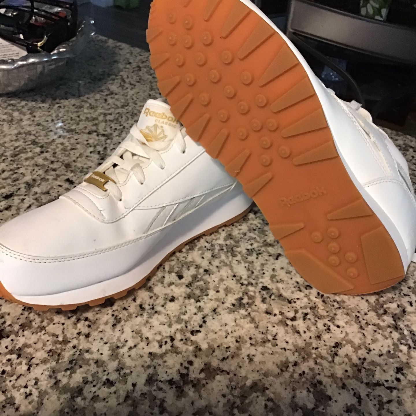 REEBOK MALE SIZE 10 . NOT USED 1Y3502 for Sale in Jacksonville FL