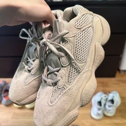 Yeezy boost 500 blush size 6.5